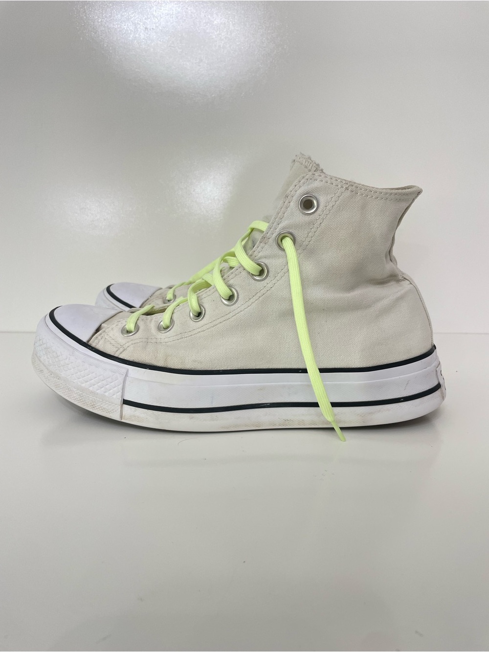 Converse Platform High-Top Canvas Sneakers Womens 8.5 All Star Streetwear Indie